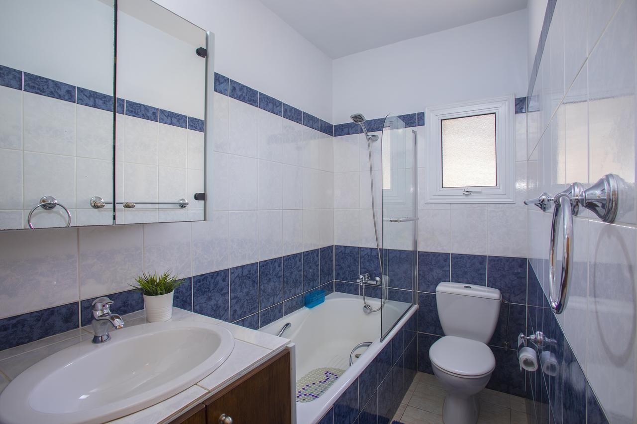 Ayia Napa Tropical Beach Villa Bagian luar foto