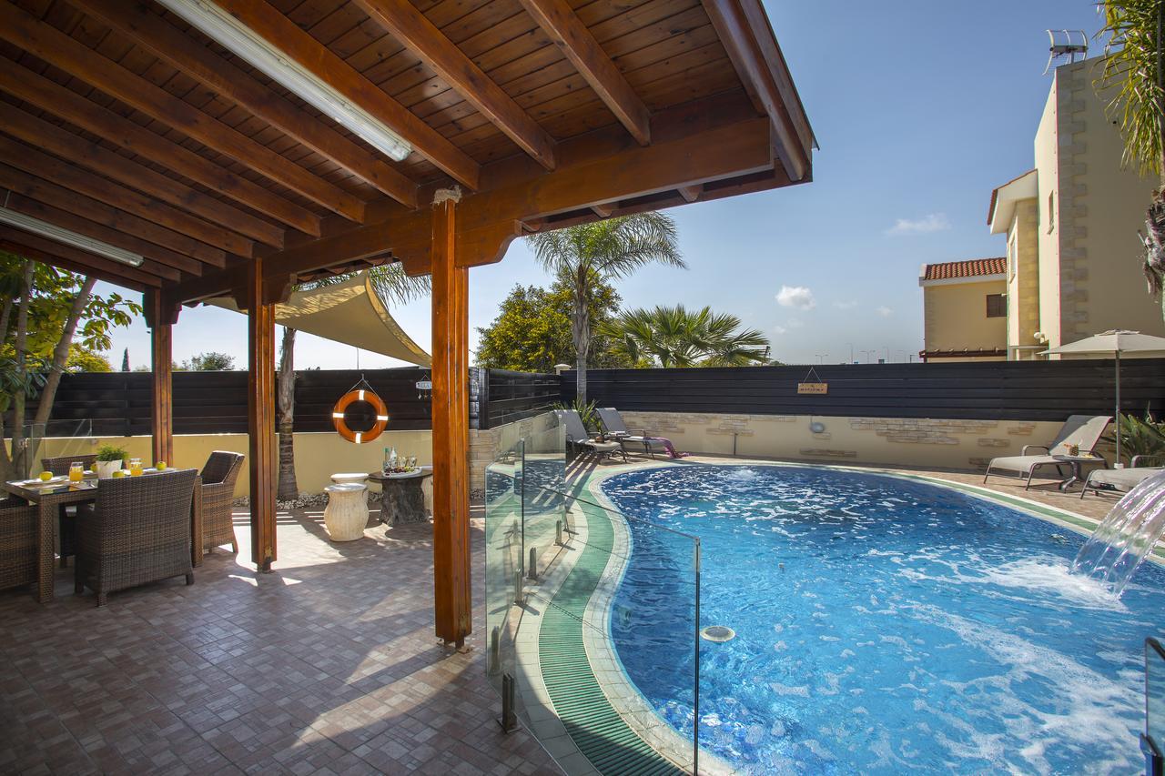 Ayia Napa Tropical Beach Villa Bagian luar foto