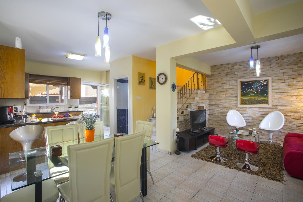Ayia Napa Tropical Beach Villa Bagian luar foto