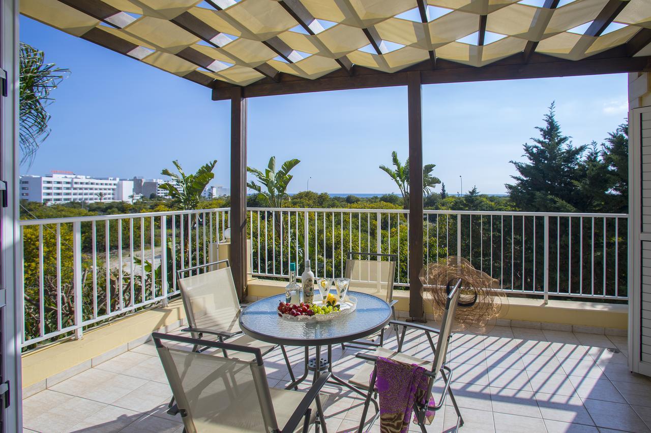 Ayia Napa Tropical Beach Villa Bagian luar foto