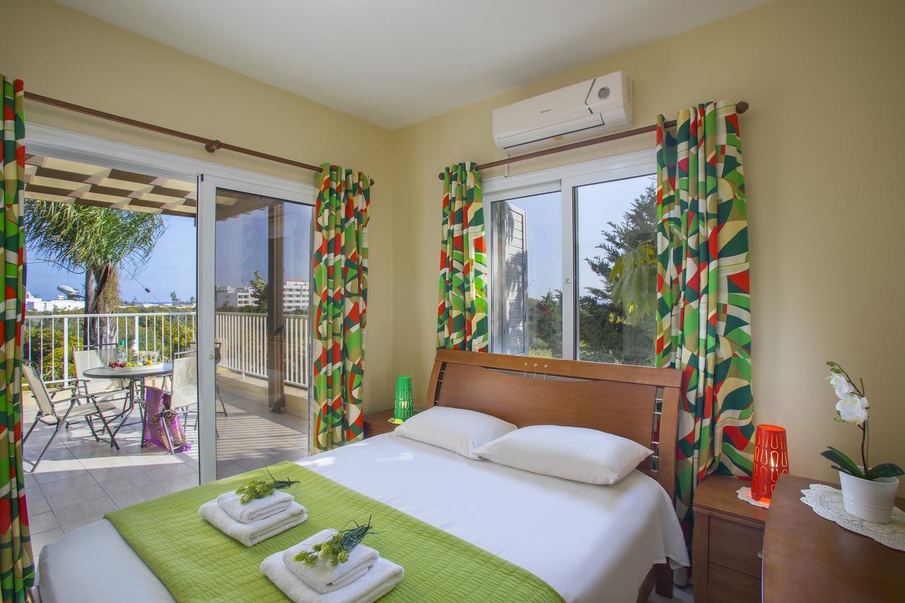 Ayia Napa Tropical Beach Villa Bagian luar foto